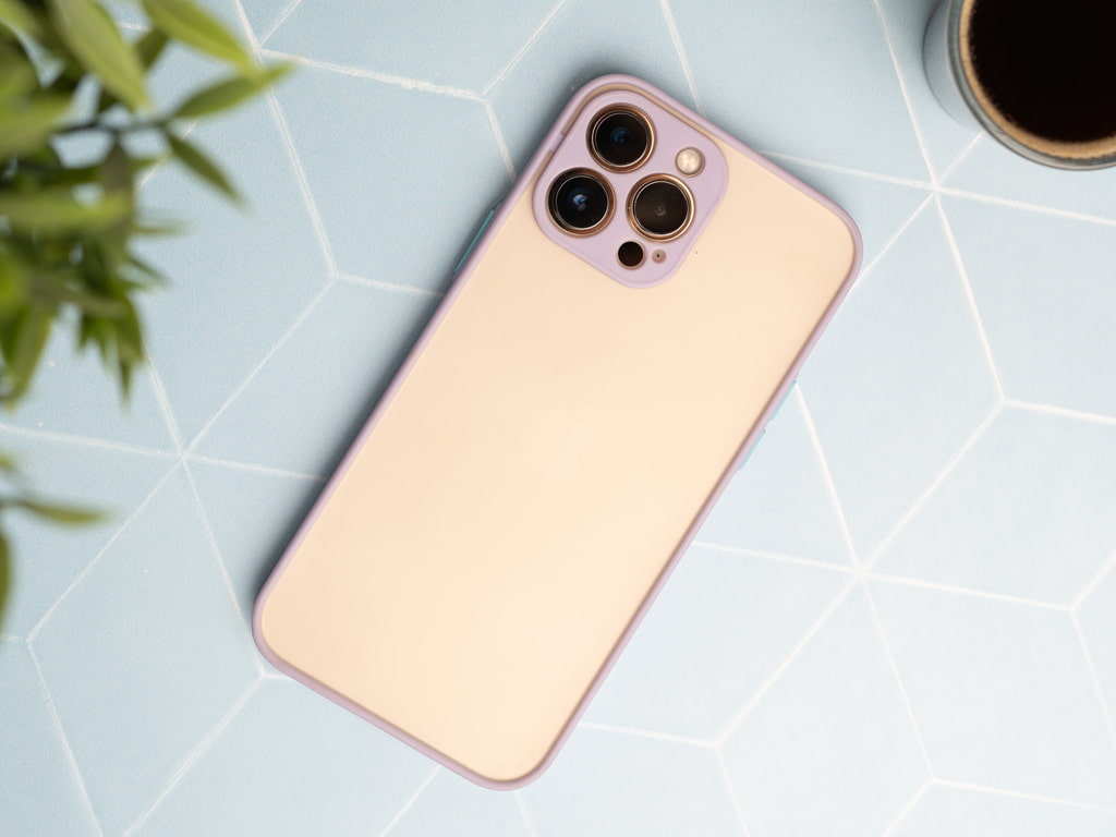 Pevný, gumový obal na iPhone 13 Pro - Fialový - 2